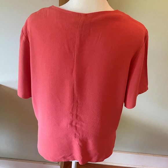 Women's Rabbit Rabbit Rabbit Designs 3-botton, short-sleeve top, coral - Picture 2 of 9